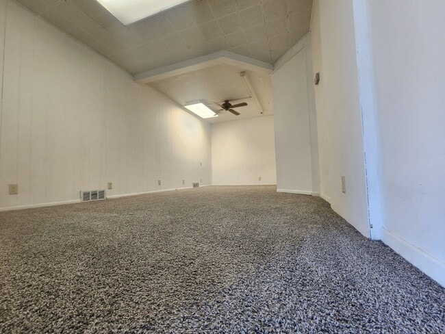 Bedroom - 209 West Ave S Unit Top