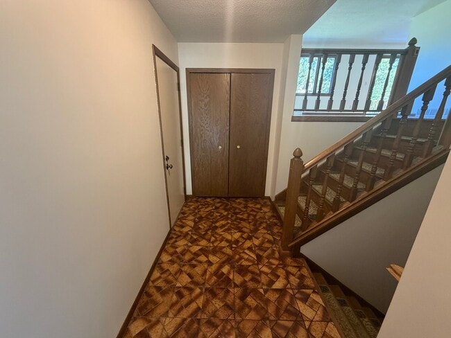 Photo - 229 21st Ave S