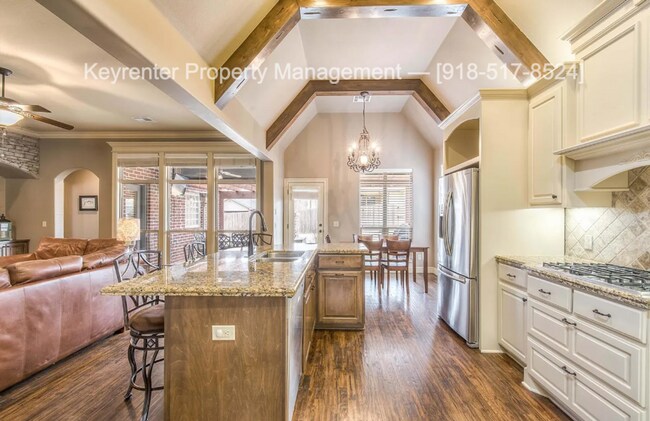 Photo - 5 Bed 4 Bath Rental Home Bixby