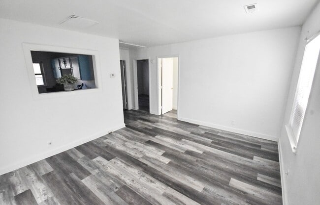 Photo - 2120 Kennesaw Dr