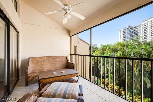 Photo - 592 Beachwalk Cir Unidad N-304