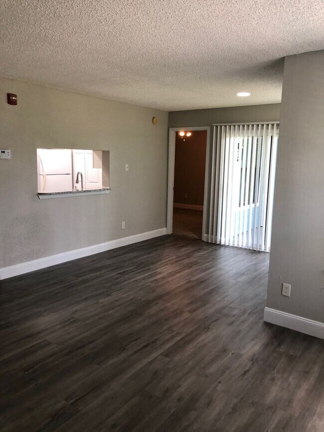 3716 Idlebrook Cir