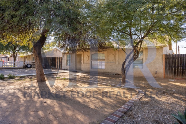Photo - 3Bed/1Bath House at Chandler Blvd/McQueen Rd! Move-In Ready on 06/04/2026! -- NO HOA! RV GATE!