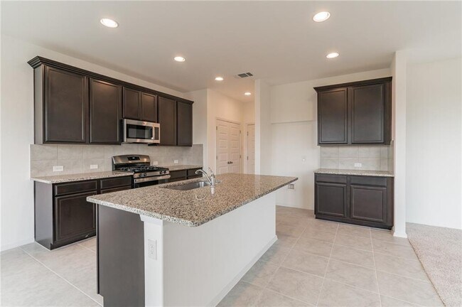 Photo - 233 Trailside Ln
