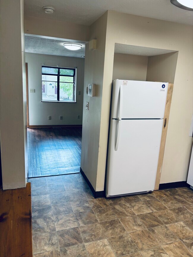 Photo - 104 McMillen Ave Unidad A