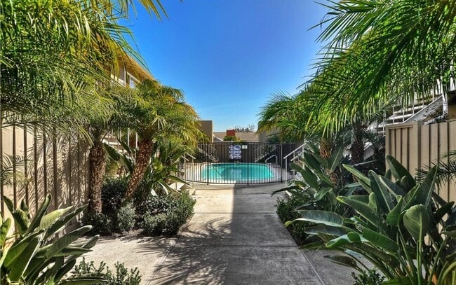 gated community pool area - 1214 Rutland Rd Unit 1