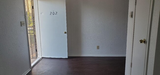 Building Photo - 3416 Wendelkin St Unit Zion Rentals and Investme