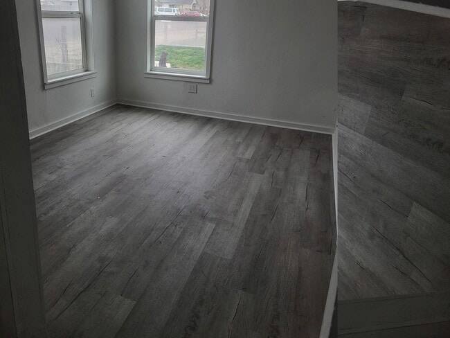 Photo - Updated 1 bedroom unit