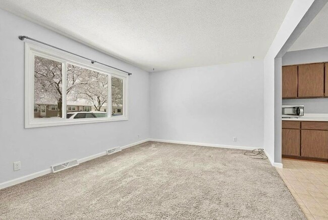 Sala de estar - 1417 Starview Dr