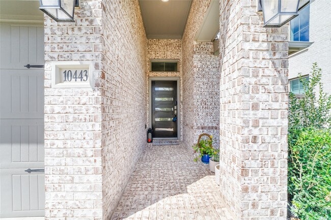Photo - 10443 Cecilia Star Ln