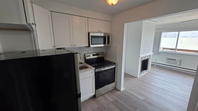 Photo - 9600 Amherst Ave Unit 5