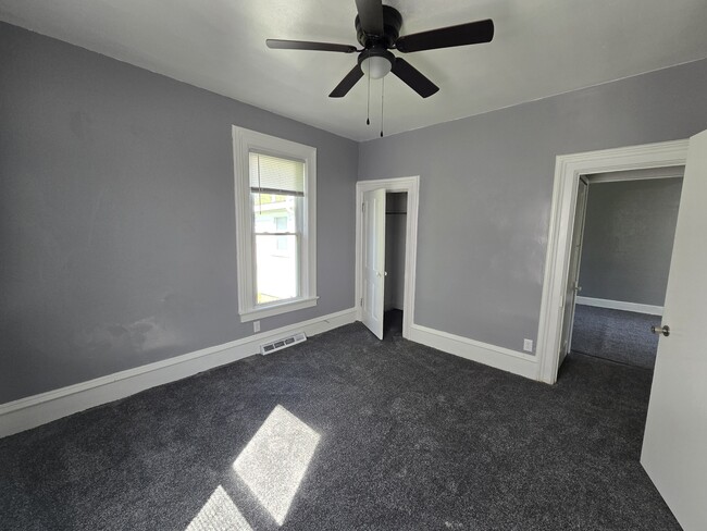 Photo - 1122 E 6th Ave