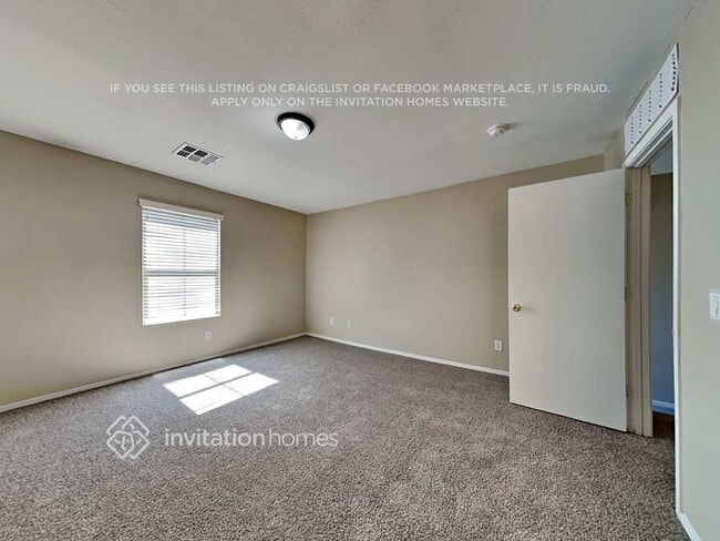 Photo - 5336 W Illini St