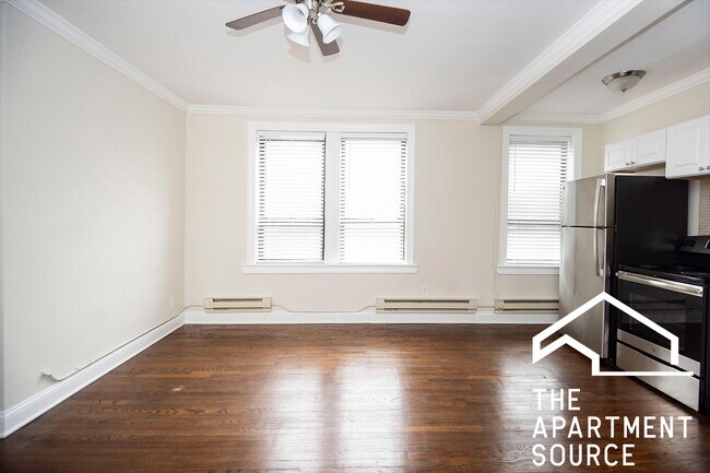 Photo - 3345 N Marshfield Ave Unit 205