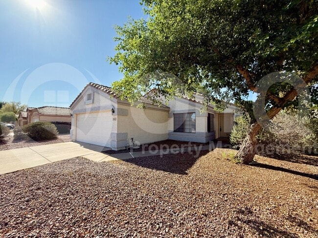 Photo - 1914 E Palomino Dr House