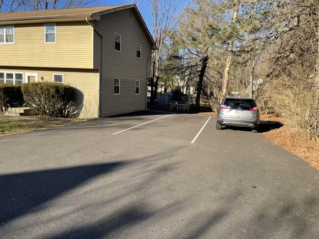 Photo - 598 Chestnut St Unit apt A