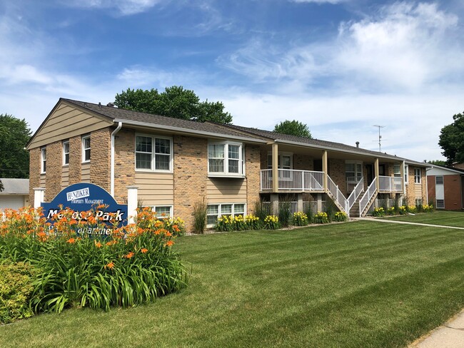 Melrose Park Apartments