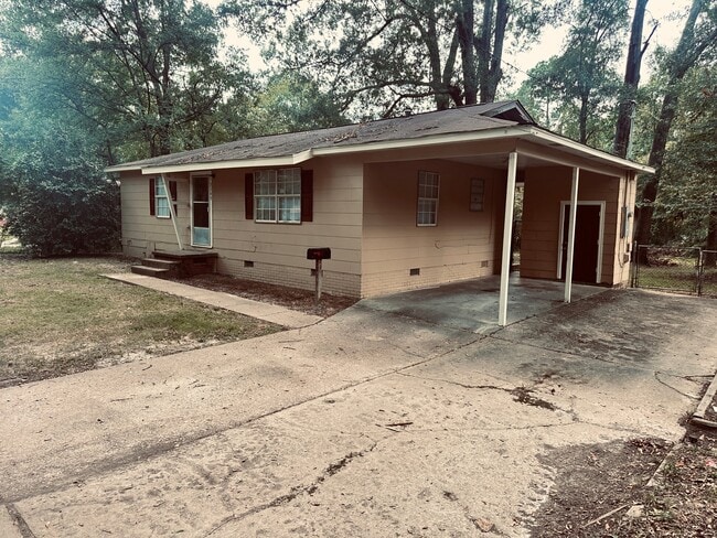 Photo - 3145 Woodview Dr