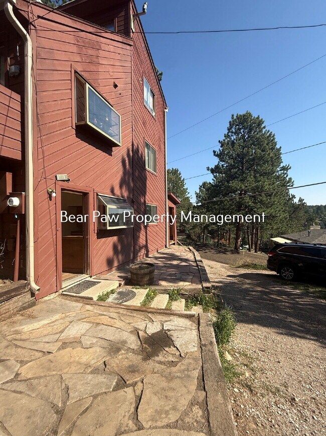 Photo - One Bedroom, plus Office Duplex in North Evergreen that includes Utilities! Unit L