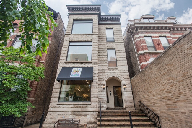 Photo - 2336 N Clark St Unit 2