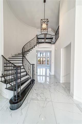 Photo - 805 Thomas Dr