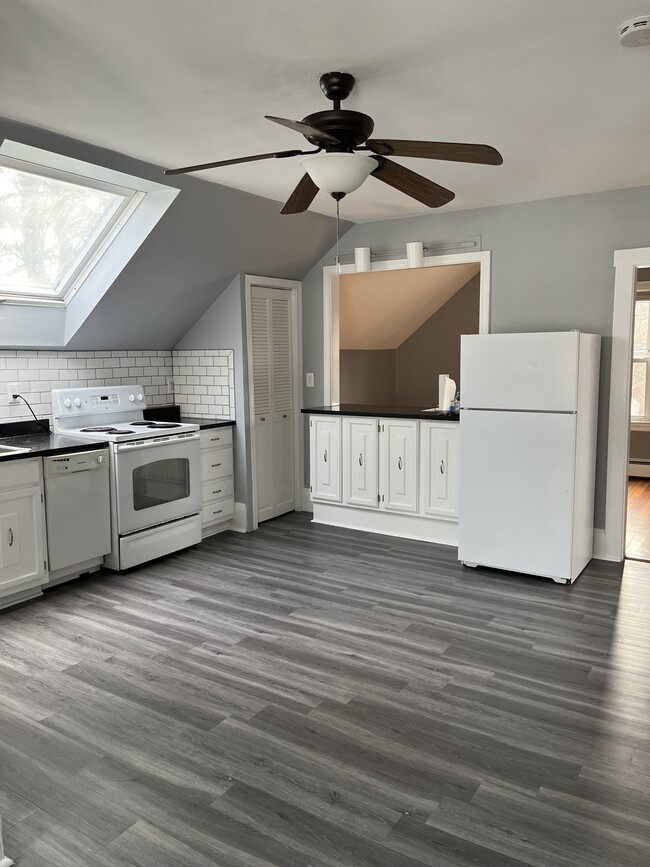 Photo - 294 Franklin St Unit #2