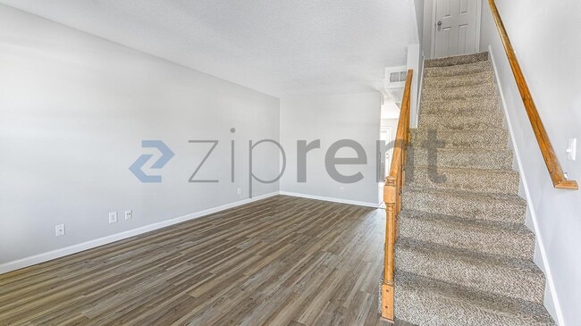 Photo - Unit APT B