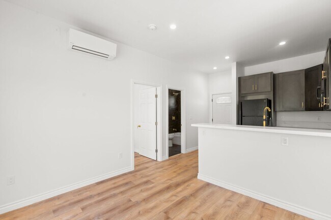 Photo - East LA duplex Unidad 729 1/2 New