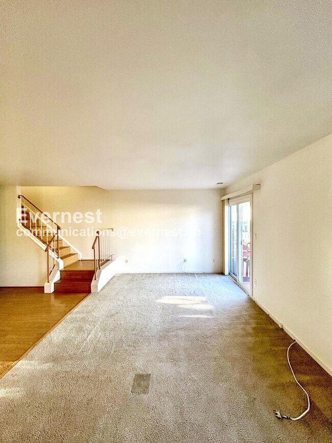 Photo - 16321 Taconic Cir Unidad 85d