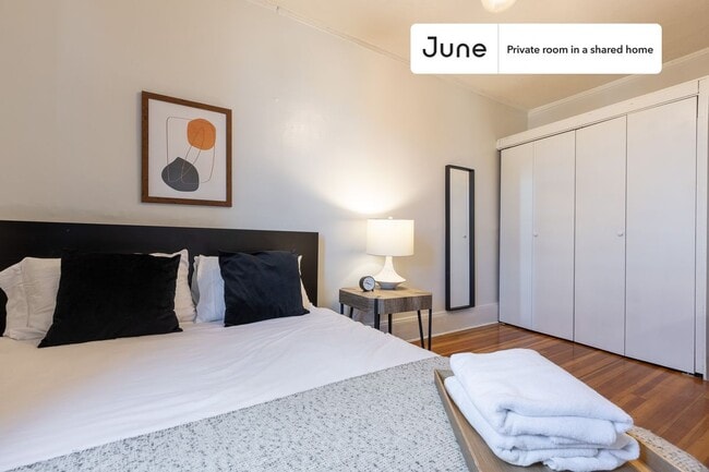 Photo - Room in Shared 3 bed/1 bath home Unit B