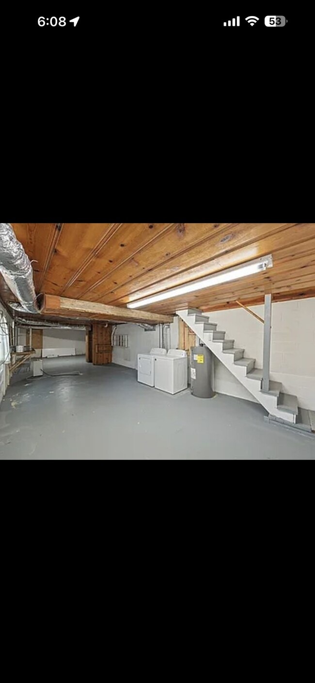 Photo - 889 Shady Ln