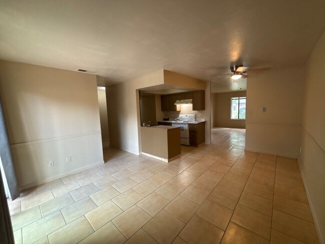 Photo - CHARMING 3 BEDROOM 2 BATHROOM SINGLE-STORY IN STOCKTON!