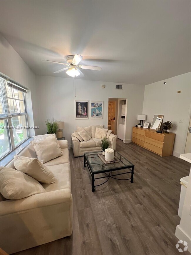 Building Photo - 1255 Pennsylvania Ave Unit 105 Rental