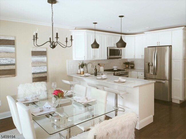 Photo - 11 Magnolia Ln