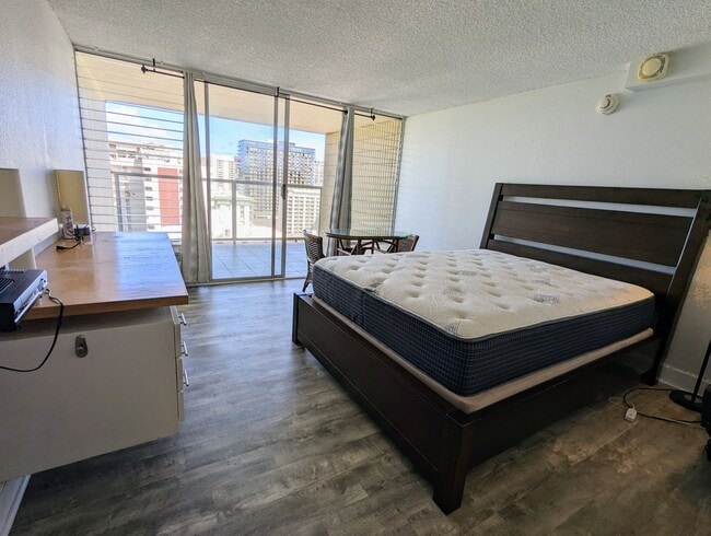 Partially Furnished Studio with 1-Bath at... - Partially Furnished  Studio with 1-Bath at... Condo Unit 2419
