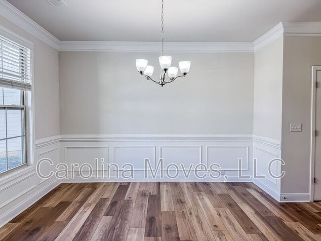 Photo - 129 Noble Wing Ln