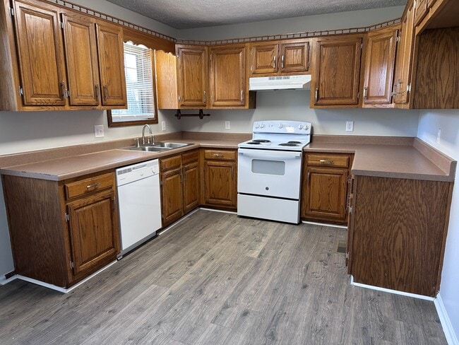 Photo - 378 W University Pky