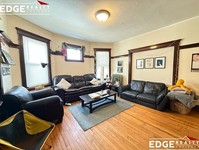 Photo - 87 Gardner St