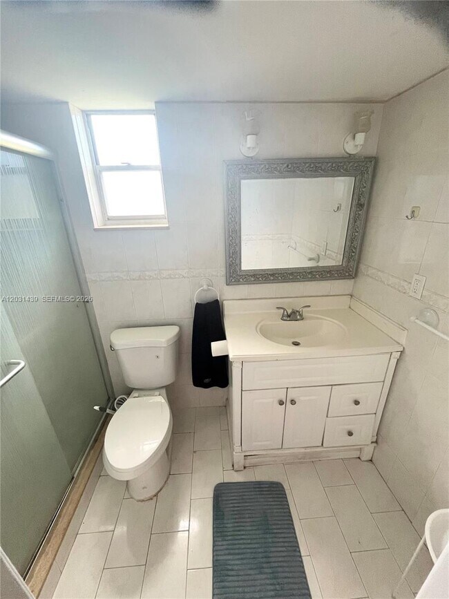 Photo - 2581 Garden Dr N Unidad 203