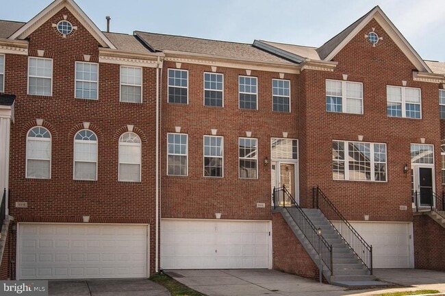 Building Photo - 18818 Silverwood Terrace