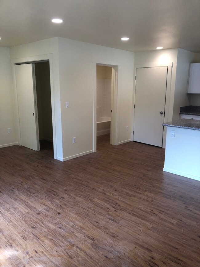 Armario espacioso. - 2362 Meadow st Unidad A
