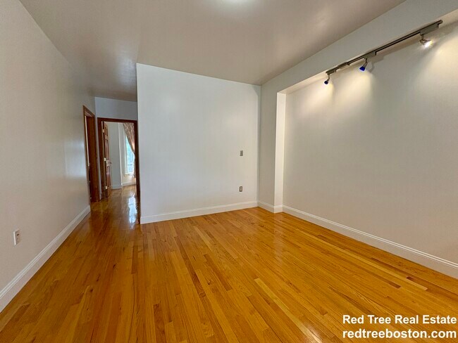 Photo - 49 Dwight St Unit U2 1-b Southie