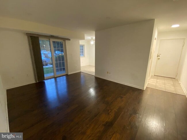 Photo - 1531 Colonial Dr Unidad 104