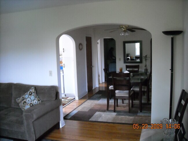 Photo - 2816 Digby Ave Unidad 3