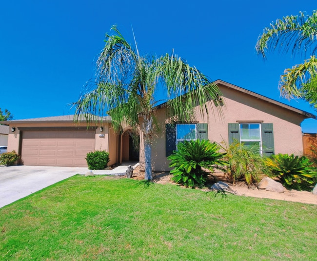 Photo - Stunning and Spacious - Don't Miss This Rental Home!