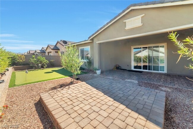 Photo - 318 Homeward Way