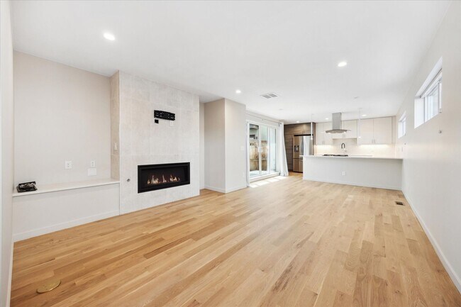 Photo - Fantastic Front Side Luxury Denver Townhome!