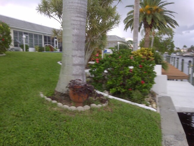 Photo - 1220 SE 40th St Unit 7