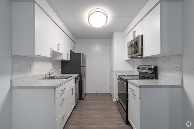 Interior Photo - Whiteland West Apartments