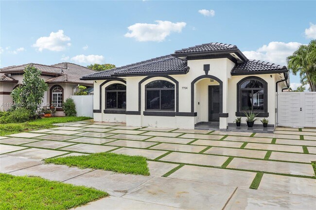 Photo - 7754 NW 201st Terrace